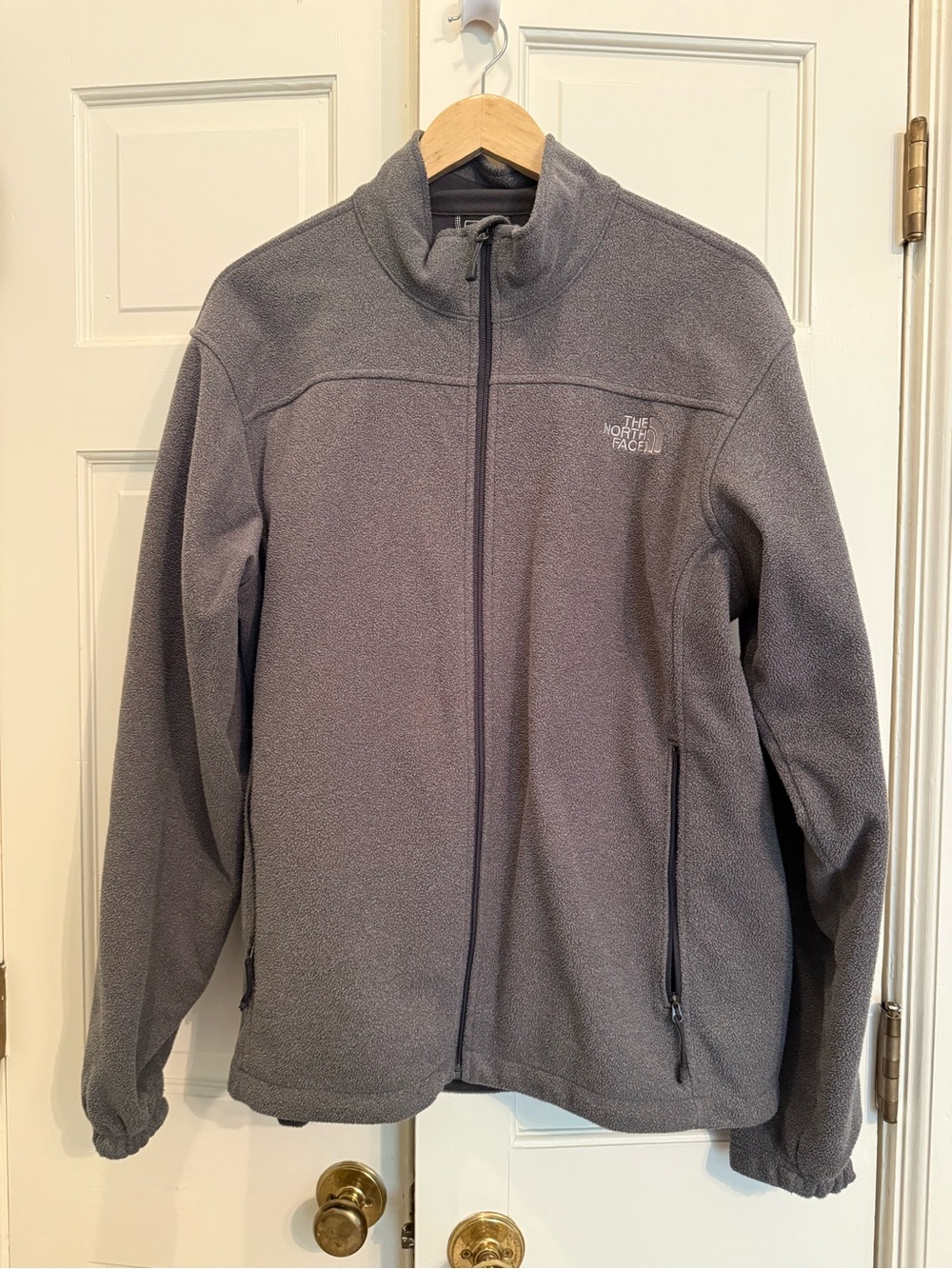 The North Face Men’s Gray Full-Zip Lightweight Fleece Jacket